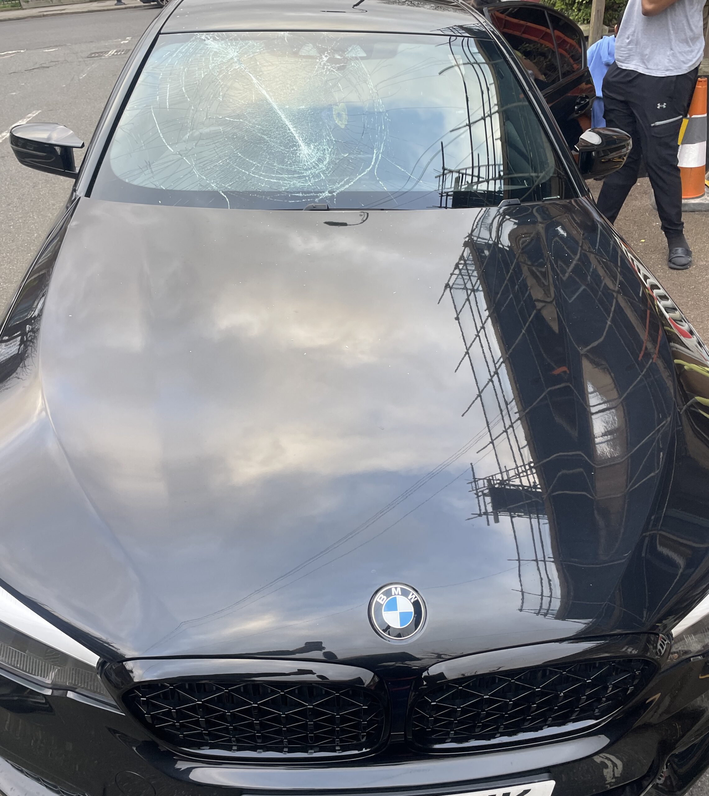 Windscreen replacement work